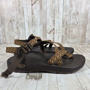 Chaco Z2 Classic Mens Sandals Brown Geometric Toe Loop Strappy Hiking Shoes M10